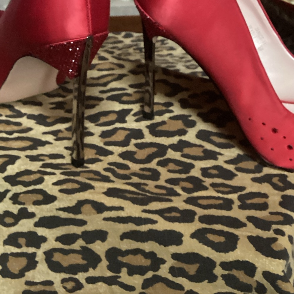 Red Heels with Rhinestone Detail - Picture 7 of 9